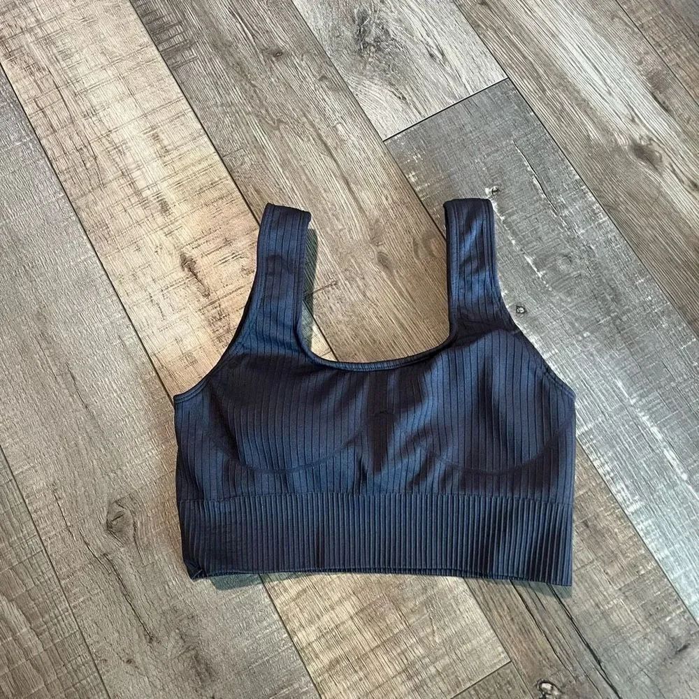 Ethos sports bra size s
